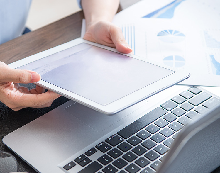 サービス向上と地位確立